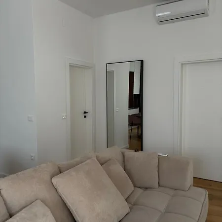 Nude Oasis Apartment *
