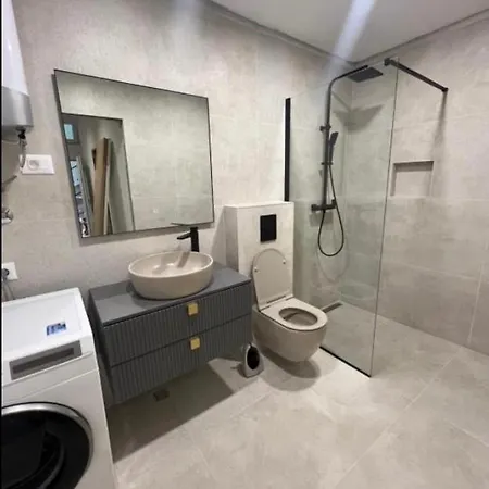 Apartment Nude Oasis *